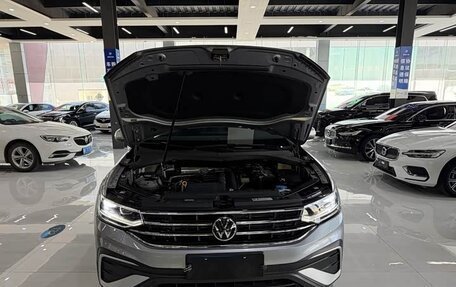Volkswagen Tiguan II, 2023 год, 2 580 000 рублей, 3 фотография
