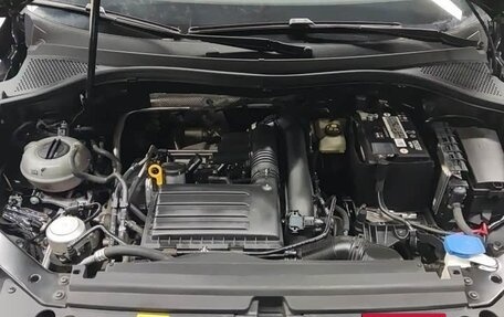 Volkswagen Tiguan II, 2022 год, 2 570 000 рублей, 15 фотография