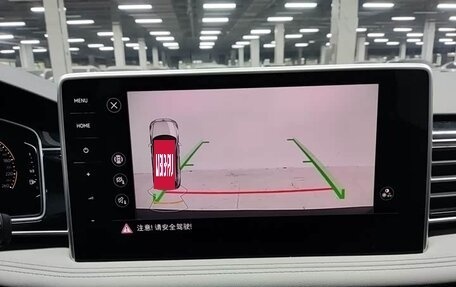 Volkswagen Tiguan II, 2022 год, 2 570 000 рублей, 12 фотография