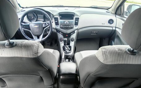 Chevrolet Cruze II, 2009 год, 550 000 рублей, 8 фотография