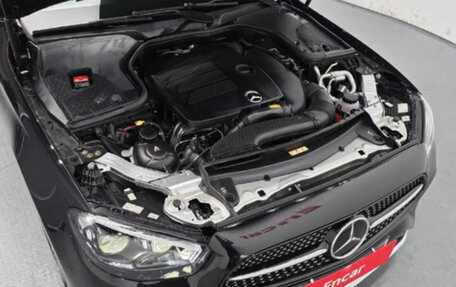 Mercedes-Benz E-Класс, 2022 год, 5 350 000 рублей, 6 фотография