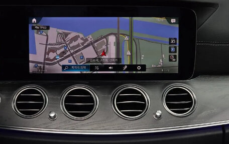 Mercedes-Benz E-Класс, 2022 год, 5 350 000 рублей, 13 фотография