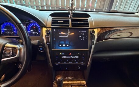 Toyota Camry, 2016 год, 2 200 000 рублей, 12 фотография