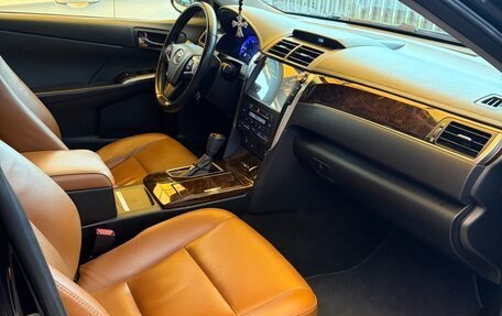 Toyota Camry, 2016 год, 2 200 000 рублей, 11 фотография