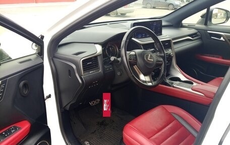 Lexus RX IV рестайлинг, 2021 год, 5 200 000 рублей, 4 фотография