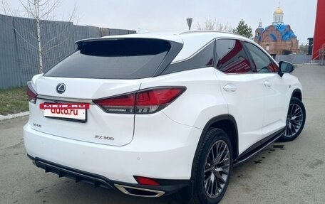 Lexus RX IV рестайлинг, 2021 год, 5 200 000 рублей, 6 фотография