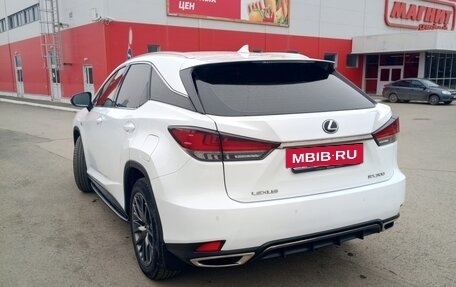 Lexus RX IV рестайлинг, 2021 год, 5 200 000 рублей, 7 фотография