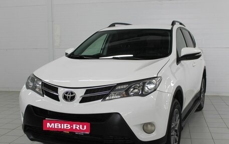 Toyota RAV4, 2015 год, 1 920 000 рублей, 4 фотография