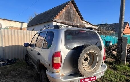 Chevrolet Niva I рестайлинг, 2004 год, 110 000 рублей, 5 фотография