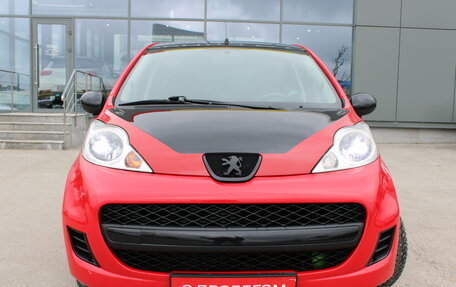 Peugeot 107 I рестайлинг, 2012 год, 549 000 рублей, 2 фотография
