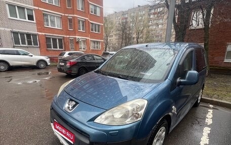 Peugeot Partner II рестайлинг 2, 2010 год, 525 000 рублей, 1 фотография