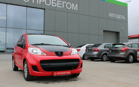 Peugeot 107 I рестайлинг, 2012 год, 549 000 рублей, 10 фотография
