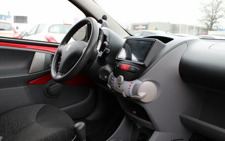 Peugeot 107 I рестайлинг, 2012 год, 549 000 рублей, 18 фотография