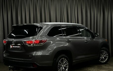 Toyota Highlander III, 2015 год, 2 199 777 рублей, 4 фотография