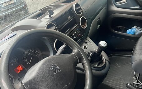 Peugeot Partner II рестайлинг 2, 2010 год, 525 000 рублей, 10 фотография