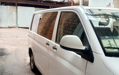 Volkswagen Transporter T5 рестайлинг, 2010 год, 1 000 000 рублей, 3 фотография