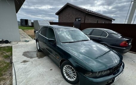 BMW 5 серия, 1998 год, 520 000 рублей, 3 фотография
