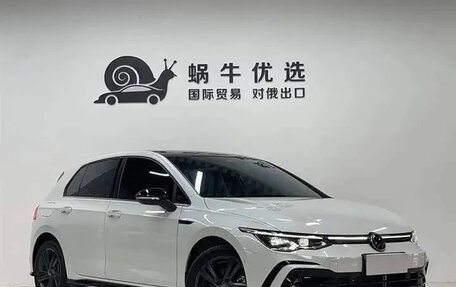 Volkswagen Golf VIII, 2022 год, 1 900 000 рублей, 3 фотография