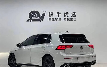 Volkswagen Golf VIII, 2022 год, 1 900 000 рублей, 4 фотография