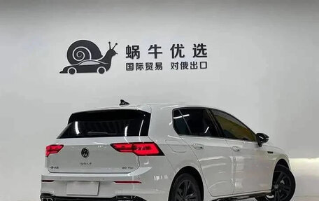 Volkswagen Golf VIII, 2022 год, 1 900 000 рублей, 6 фотография