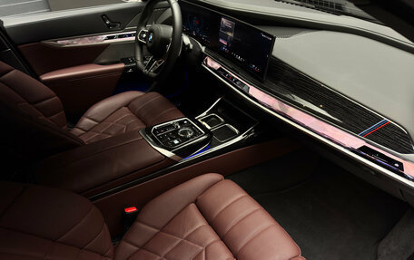 BMW 7 серия, 2025 год, 15 300 000 рублей, 12 фотография