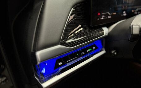 BMW 7 серия, 2025 год, 15 300 000 рублей, 23 фотография