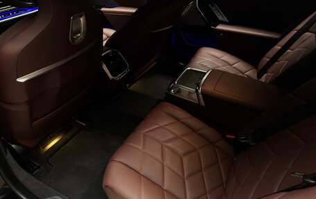 BMW 7 серия, 2025 год, 15 300 000 рублей, 27 фотография