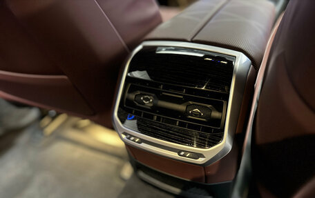 BMW 7 серия, 2025 год, 15 300 000 рублей, 32 фотография