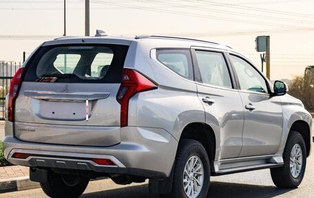 Mitsubishi Pajero Sport III рестайлинг, 2024 год, 3 650 000 рублей, 2 фотография