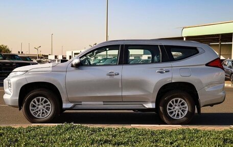 Mitsubishi Pajero Sport III рестайлинг, 2024 год, 3 650 000 рублей, 3 фотография