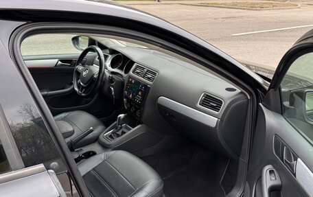 Volkswagen Jetta VI, 2018 год, 1 470 000 рублей, 10 фотография