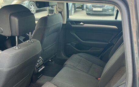 Volkswagen Passat B8 рестайлинг, 2017 год, 1 530 000 рублей, 6 фотография