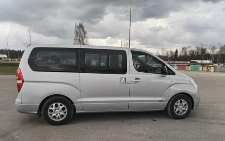 Hyundai Grand Starex Grand Starex I рестайлинг 2, 2008 год, 1 300 000 рублей, 4 фотография