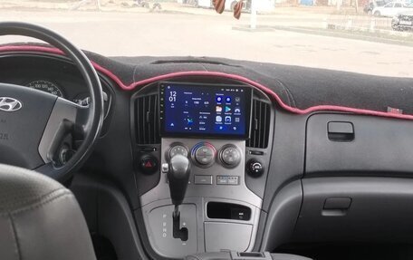 Hyundai Grand Starex Grand Starex I рестайлинг 2, 2008 год, 1 300 000 рублей, 7 фотография