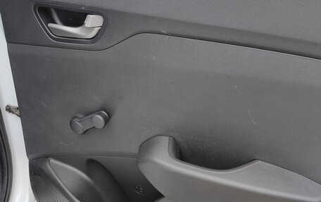 Hyundai Solaris II рестайлинг, 2017 год, 840 000 рублей, 6 фотография