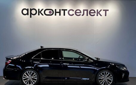 Toyota Camry, 2018 год, 2 375 000 рублей, 8 фотография