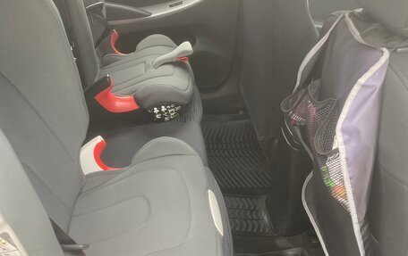 Hyundai Solaris II рестайлинг, 2014 год, 1 100 000 рублей, 16 фотография