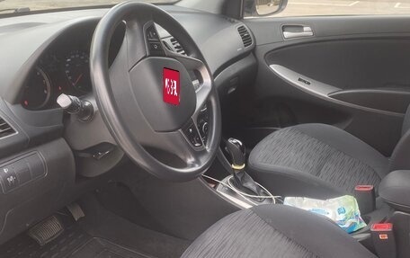 Hyundai Solaris II рестайлинг, 2014 год, 1 100 000 рублей, 12 фотография