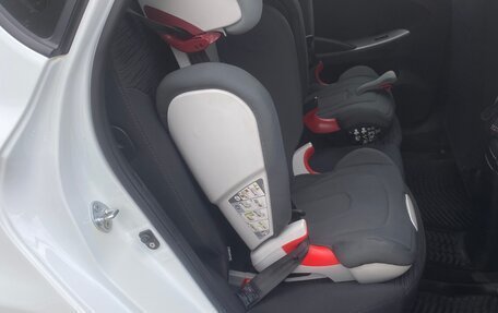 Hyundai Solaris II рестайлинг, 2014 год, 1 100 000 рублей, 18 фотография