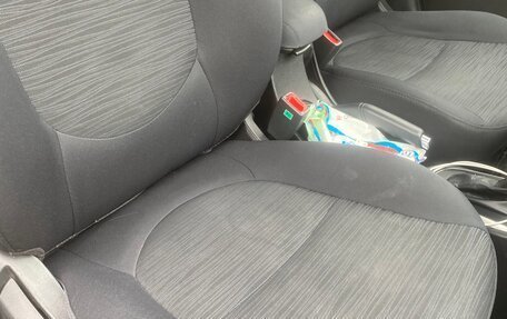 Hyundai Solaris II рестайлинг, 2014 год, 1 100 000 рублей, 22 фотография