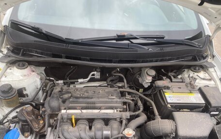 Hyundai Solaris II рестайлинг, 2014 год, 1 100 000 рублей, 32 фотография