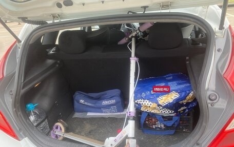 Hyundai Solaris II рестайлинг, 2014 год, 1 100 000 рублей, 25 фотография