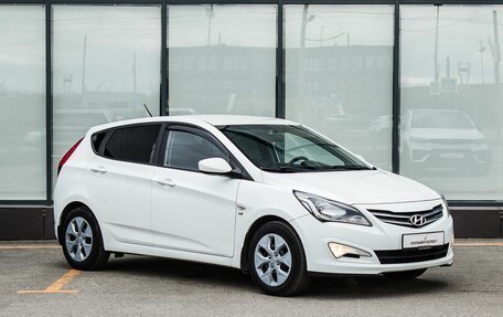 Hyundai Solaris II рестайлинг, 2015 год, 900 000 рублей, 5 фотография