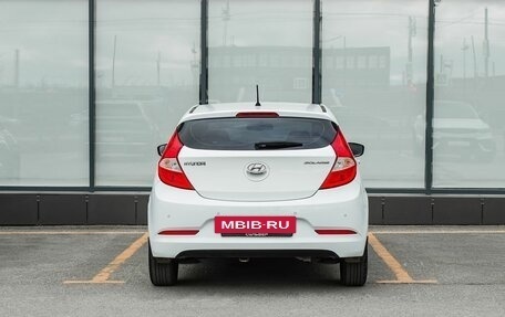 Hyundai Solaris II рестайлинг, 2015 год, 900 000 рублей, 4 фотография