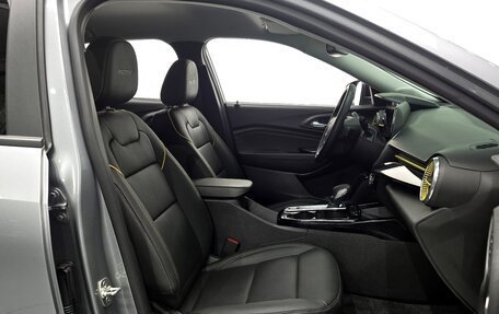 Chevrolet Trax, 2023 год, 1 523 240 рублей, 11 фотография