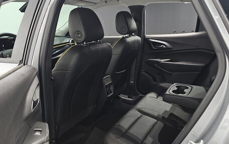 Chevrolet Trax, 2023 год, 1 523 240 рублей, 13 фотография