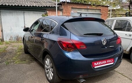 Opel Astra J, 2010 год, 550 000 рублей, 4 фотография