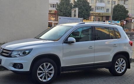 Volkswagen Tiguan I, 2011 год, 1 750 000 рублей, 2 фотография