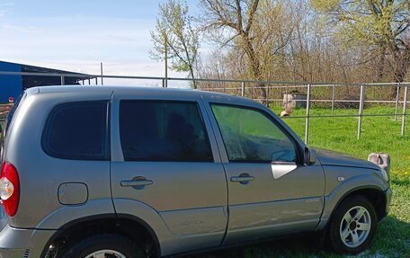 Chevrolet Niva I рестайлинг, 2016 год, 600 000 рублей, 2 фотография