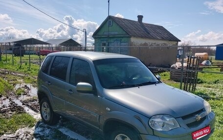 Chevrolet Niva I рестайлинг, 2016 год, 600 000 рублей, 4 фотография